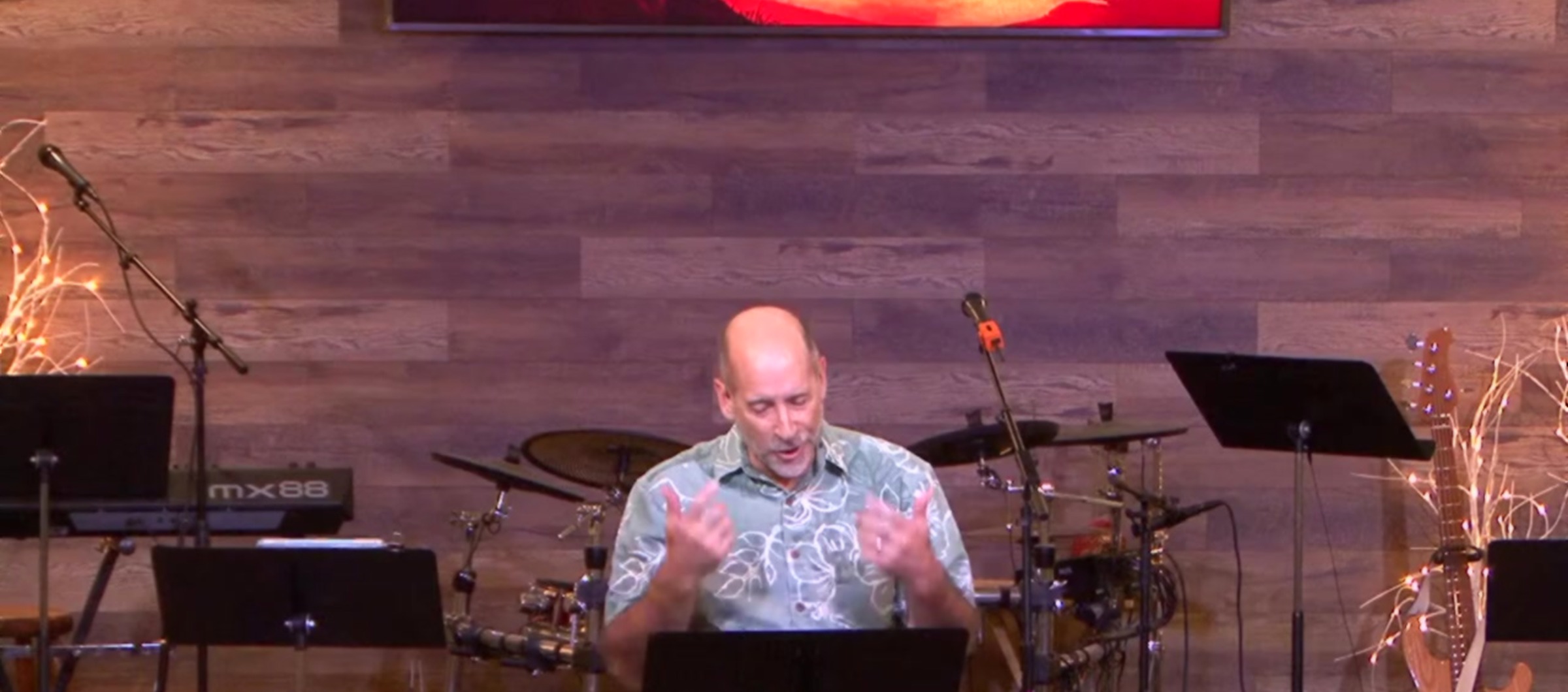 Pastor Kevin Taylor preaching Devotion at FBC Tucson